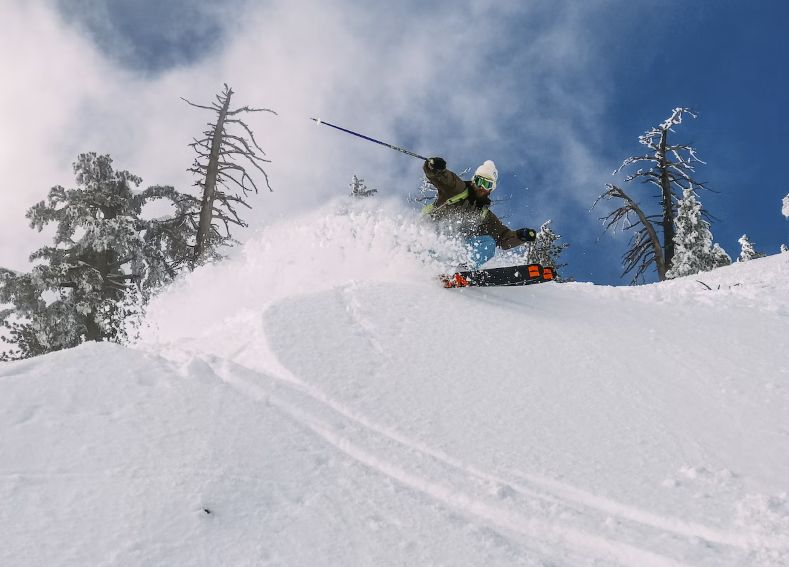 etone, 这里的山体 etone, 这里的山体