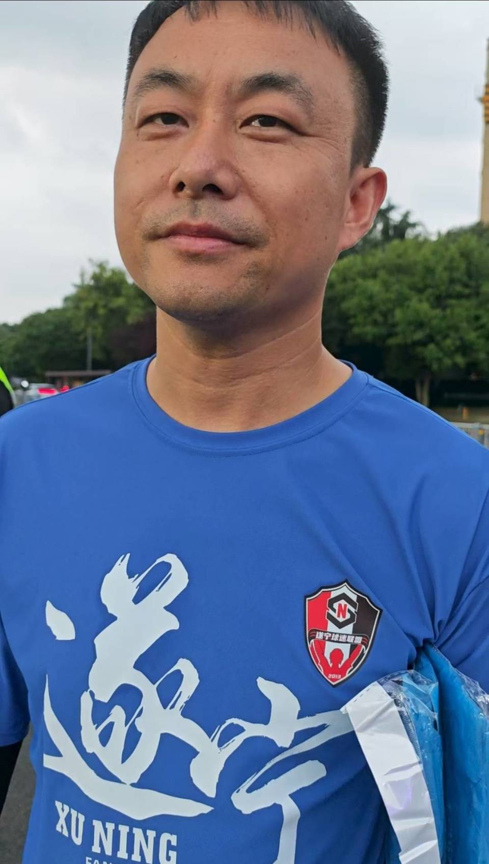 完胜对手, 援棒