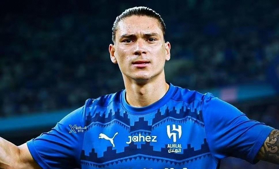 个赛季, 星进入合同