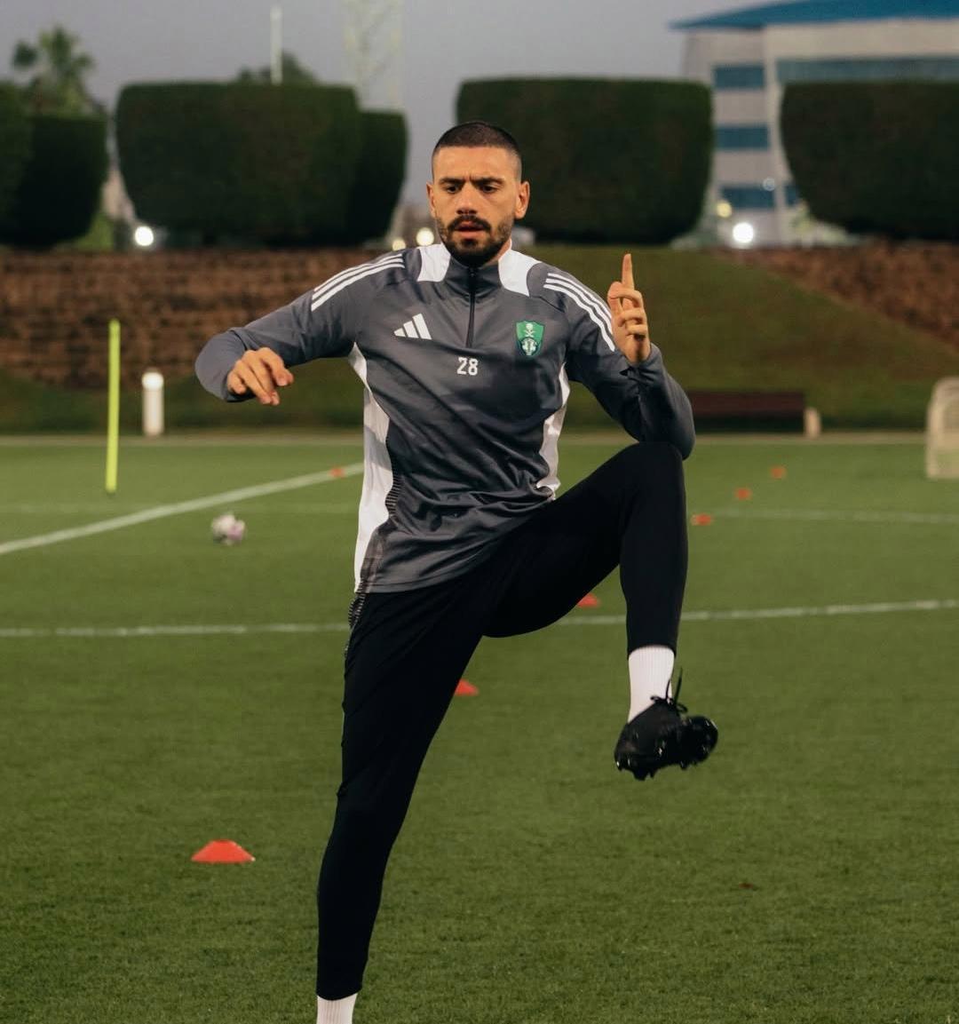 AA, 成名的年轻, AC米兰非